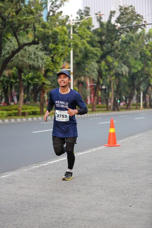 Race photo from KEMLU RUN 2025