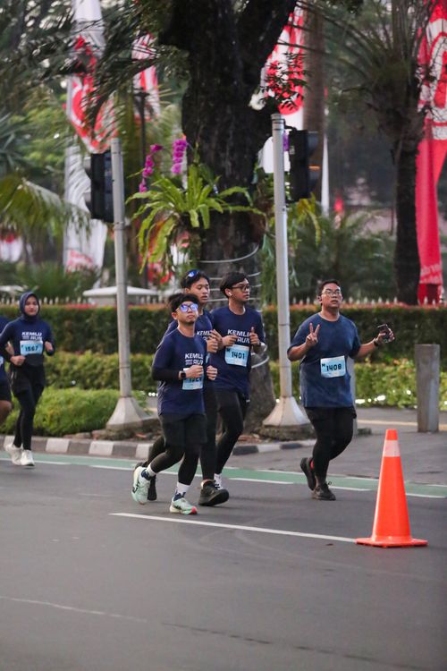 Race photo from KEMLU RUN 2025