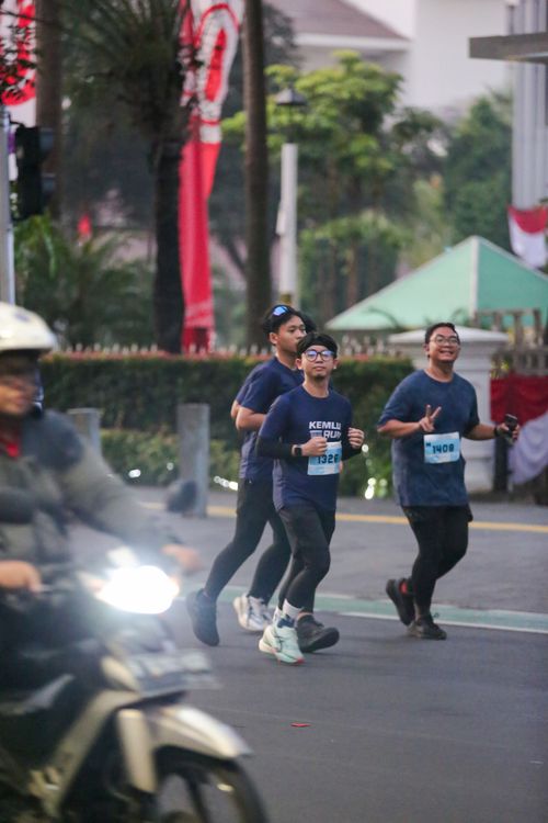 Race photo from KEMLU RUN 2025