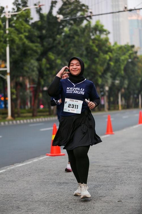 Race photo from KEMLU RUN 2025
