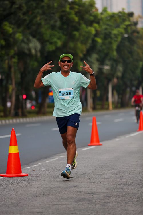 Race photo from KEMLU RUN 2025