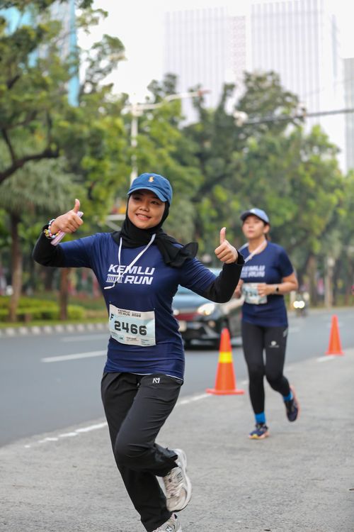 Race photo from KEMLU RUN 2025