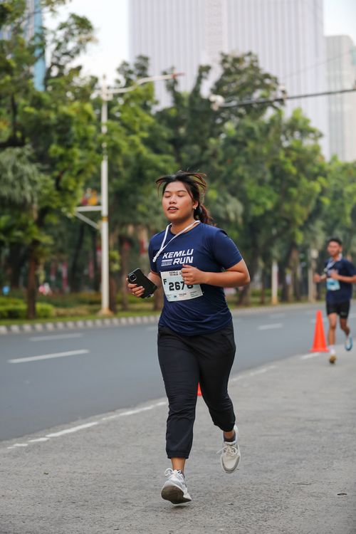 Race photo from KEMLU RUN 2025