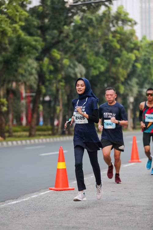 Race photo from KEMLU RUN 2025