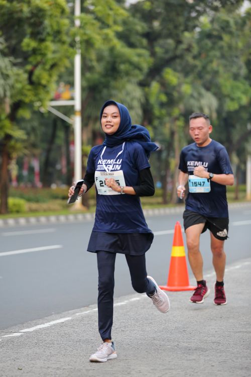 Race photo from KEMLU RUN 2025
