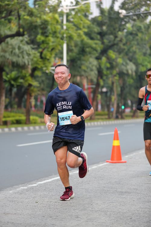 Race photo from KEMLU RUN 2025