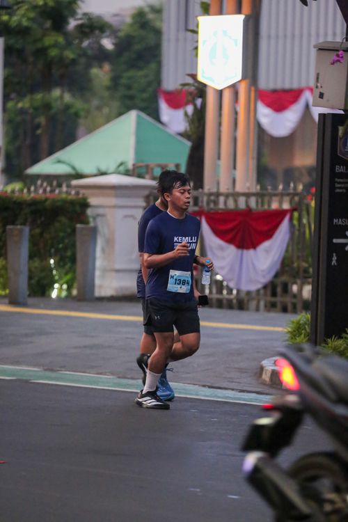 Race photo from KEMLU RUN 2025