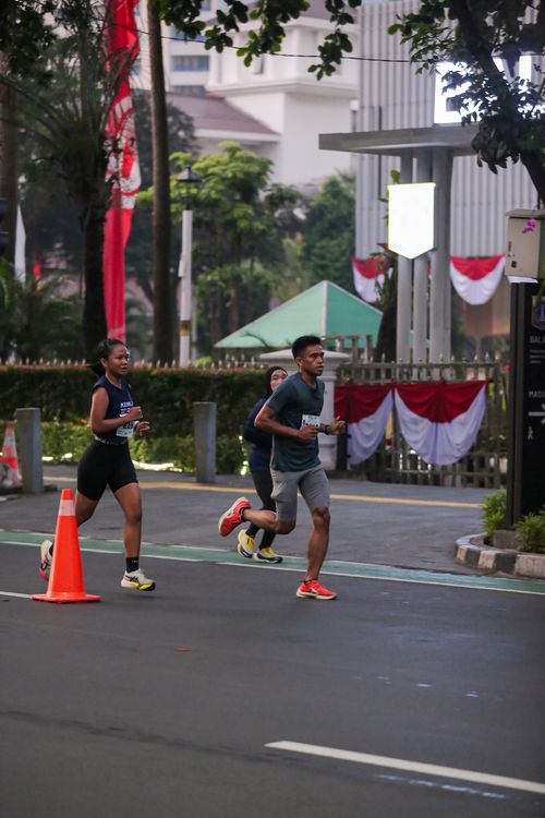Race photo from KEMLU RUN 2025