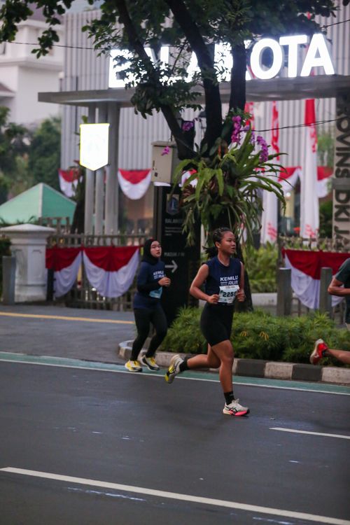 Race photo from KEMLU RUN 2025