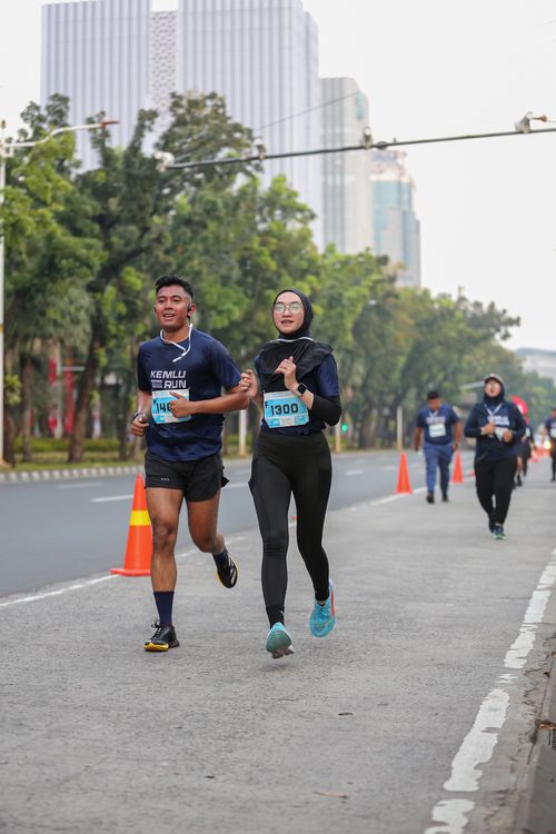 Race photo from KEMLU RUN 2025