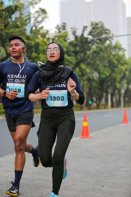 Race photo from KEMLU RUN 2025