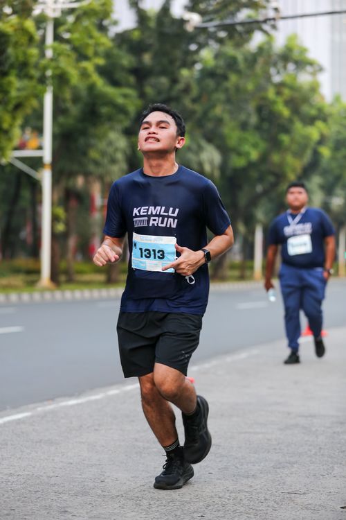 Race photo from KEMLU RUN 2025