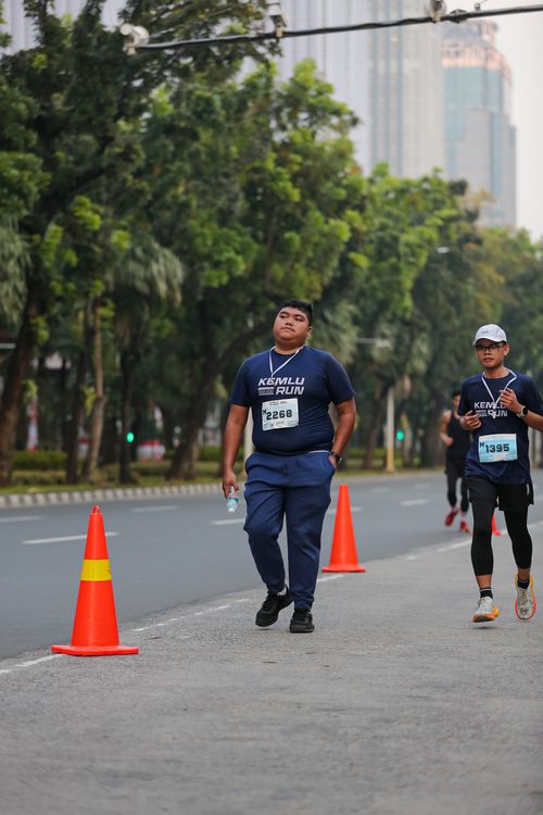 Race photo from KEMLU RUN 2025