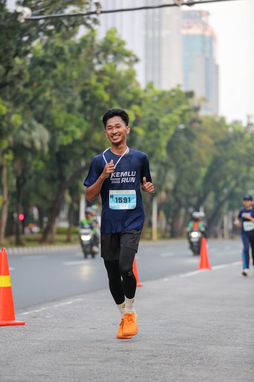 Race photo from KEMLU RUN 2025