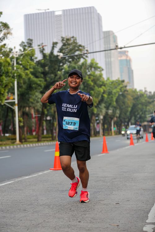 Race photo from KEMLU RUN 2025
