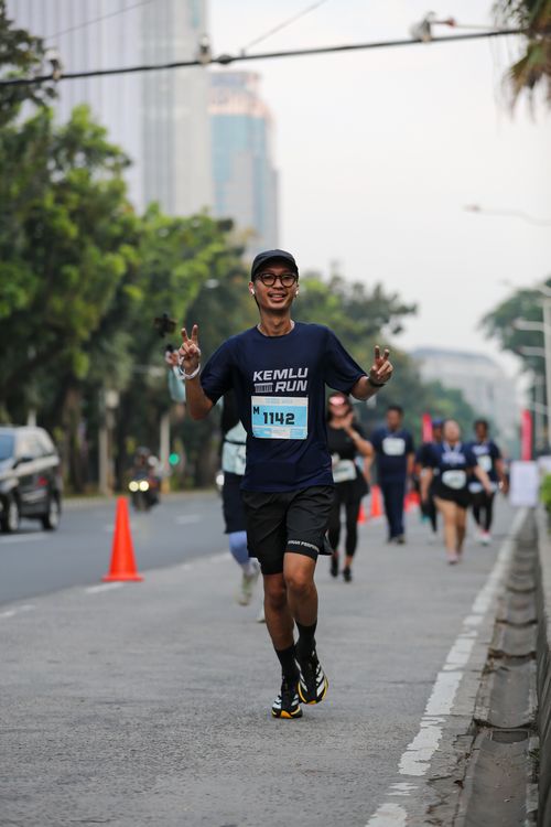 Race photo from KEMLU RUN 2025