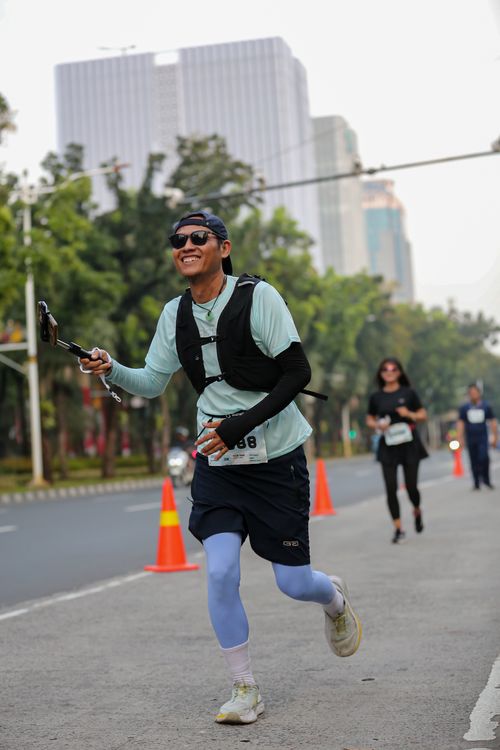 Race photo from KEMLU RUN 2025