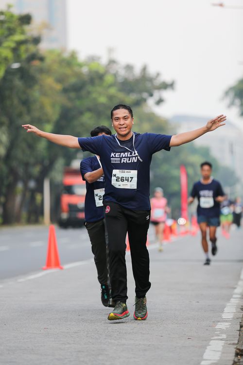 Race photo from KEMLU RUN 2025