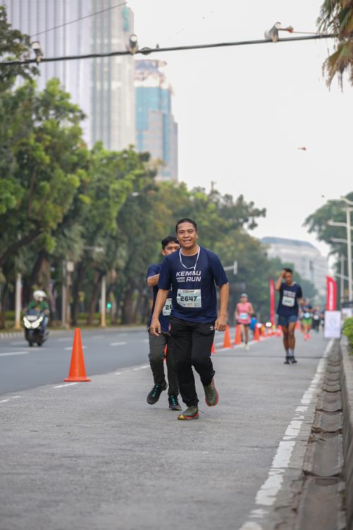 Race photo from KEMLU RUN 2025