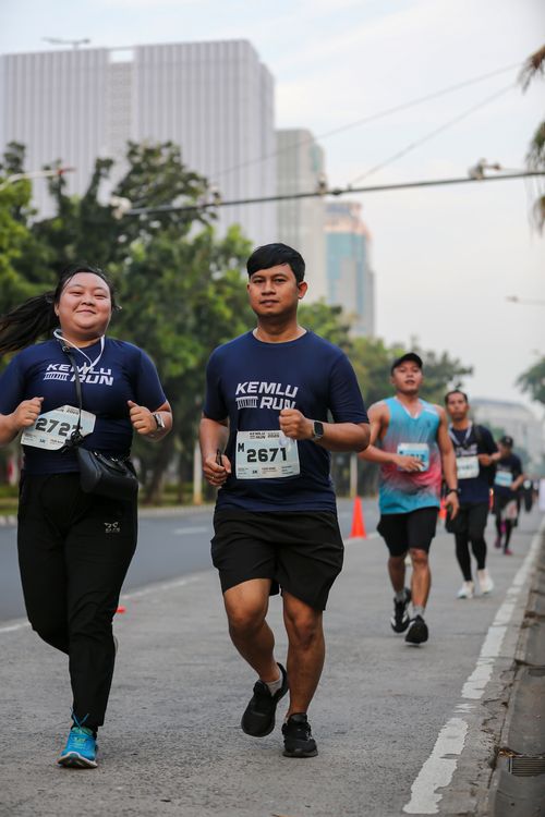 Race photo from KEMLU RUN 2025