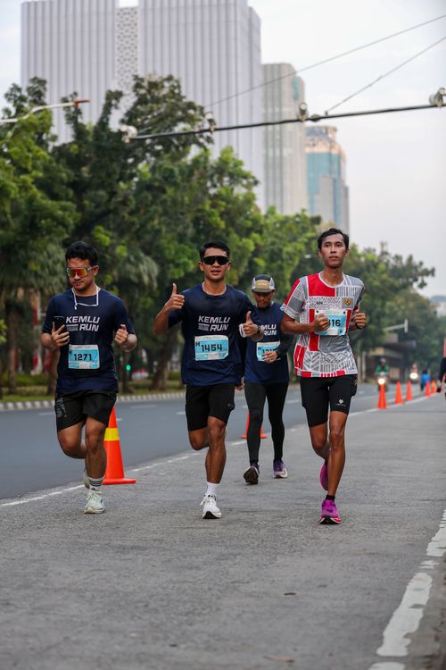 Race photo from KEMLU RUN 2025