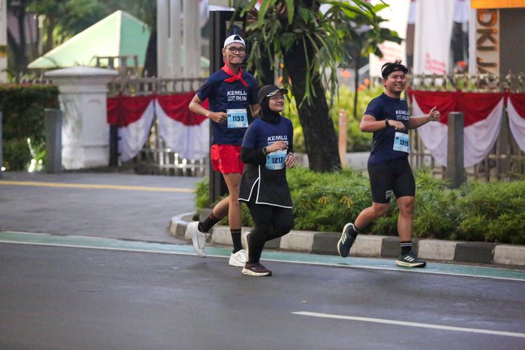 Race photo from KEMLU RUN 2025