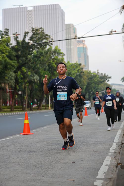Race photo from KEMLU RUN 2025