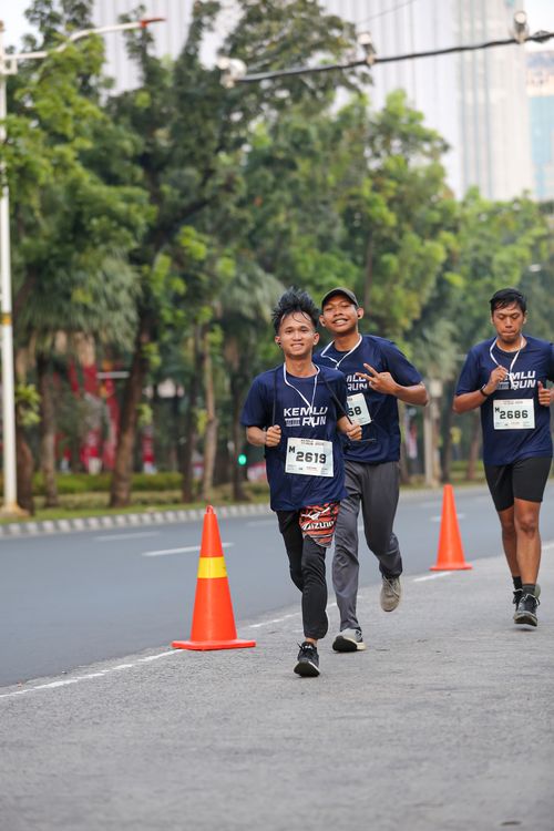 Race photo from KEMLU RUN 2025