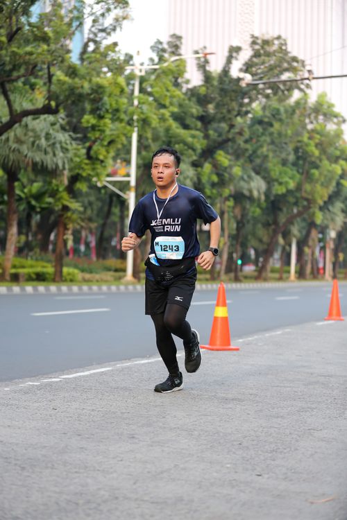 Race photo from KEMLU RUN 2025