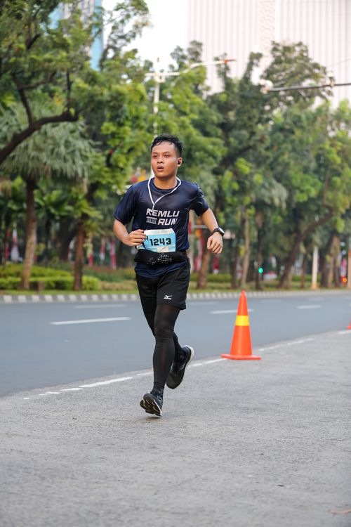 Race photo from KEMLU RUN 2025