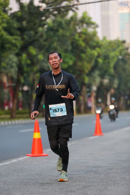 Race photo from KEMLU RUN 2025