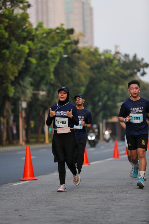 Race photo from KEMLU RUN 2025