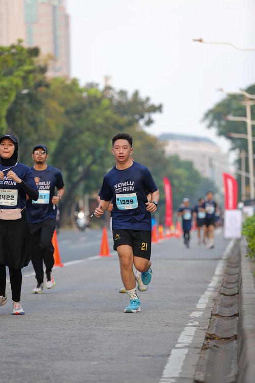 Race photo from KEMLU RUN 2025
