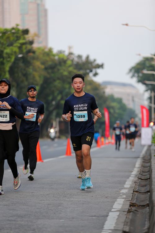 Race photo from KEMLU RUN 2025