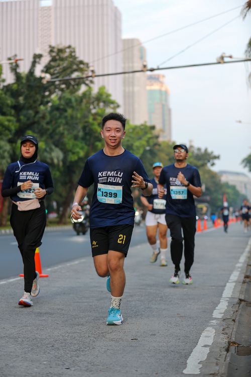 Race photo from KEMLU RUN 2025