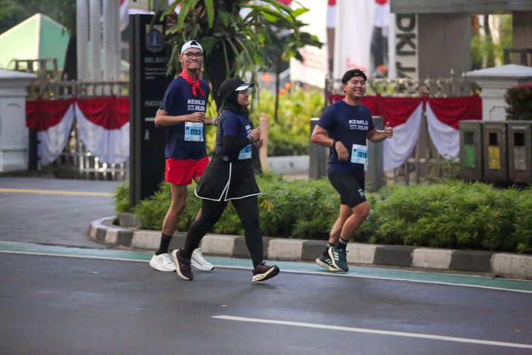 Race photo from KEMLU RUN 2025