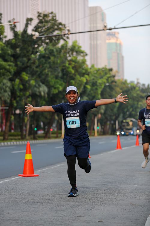 Race photo from KEMLU RUN 2025