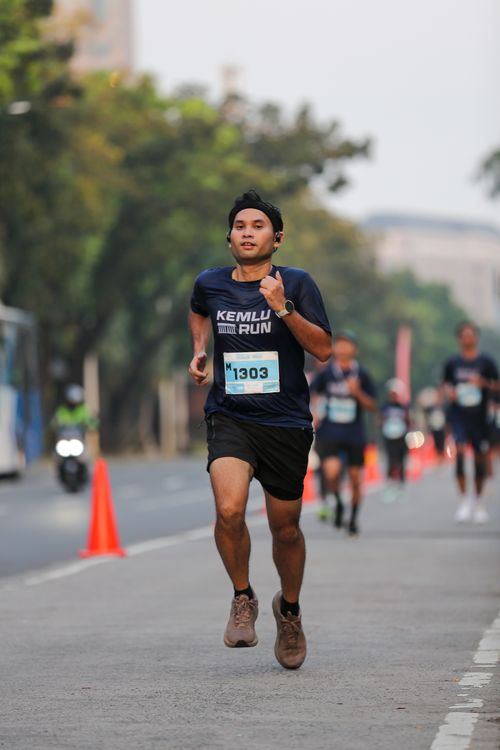 Race photo from KEMLU RUN 2025