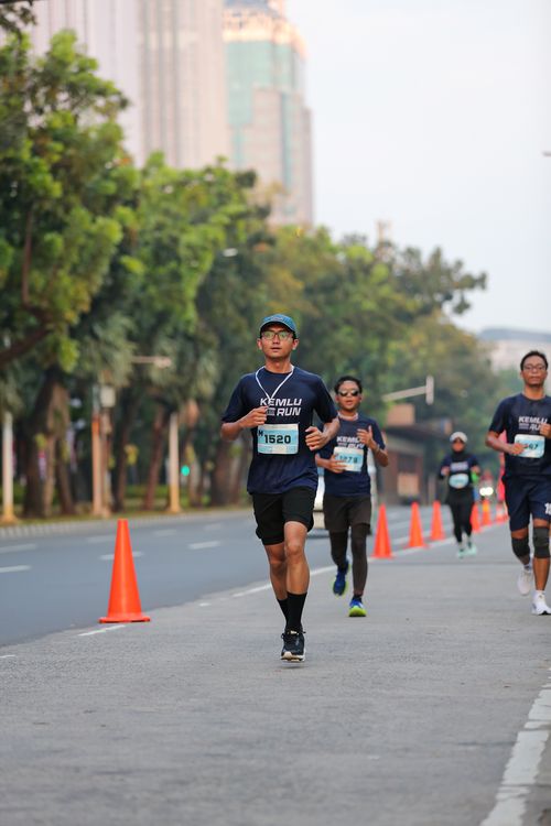 Race photo from KEMLU RUN 2025