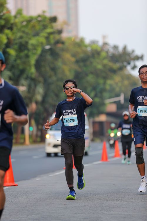 Race photo from KEMLU RUN 2025