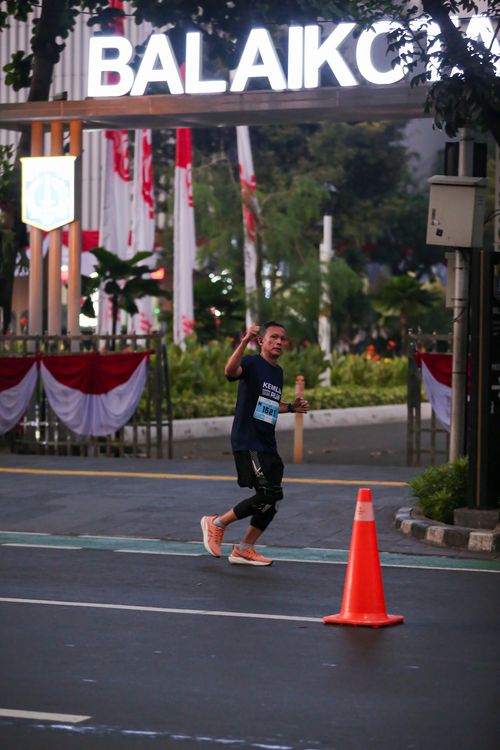 Race photo from KEMLU RUN 2025