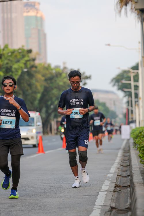 Race photo from KEMLU RUN 2025
