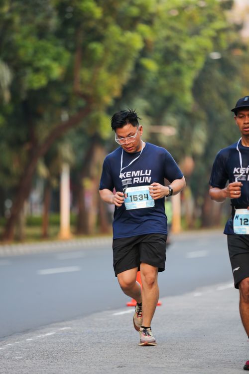 Race photo from KEMLU RUN 2025