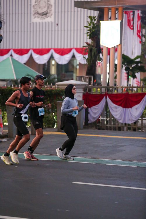 Race photo from KEMLU RUN 2025