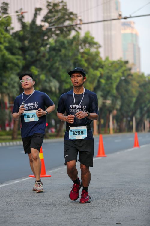 Race photo from KEMLU RUN 2025