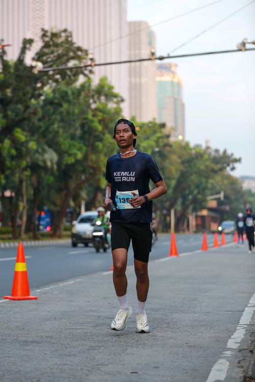 Race photo from KEMLU RUN 2025