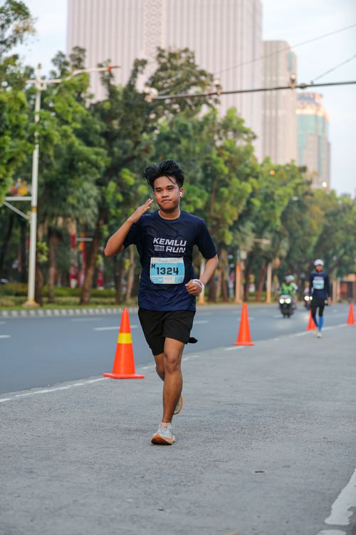 Race photo from KEMLU RUN 2025