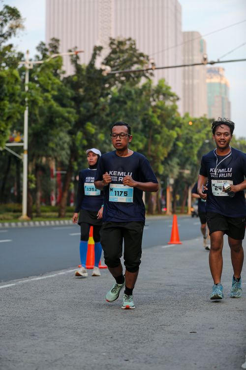 Race photo from KEMLU RUN 2025