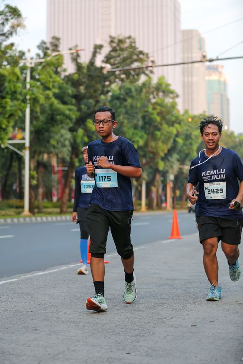 Race photo from KEMLU RUN 2025