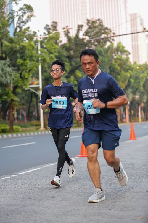 Race photo from KEMLU RUN 2025